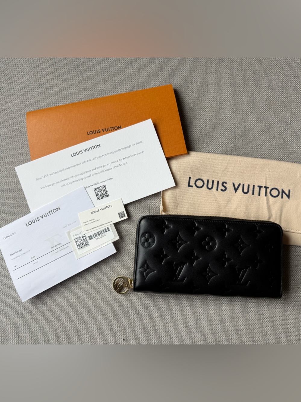 Louis Vuitton Black Monogram Zippy Wallet with Gold Zip Pull